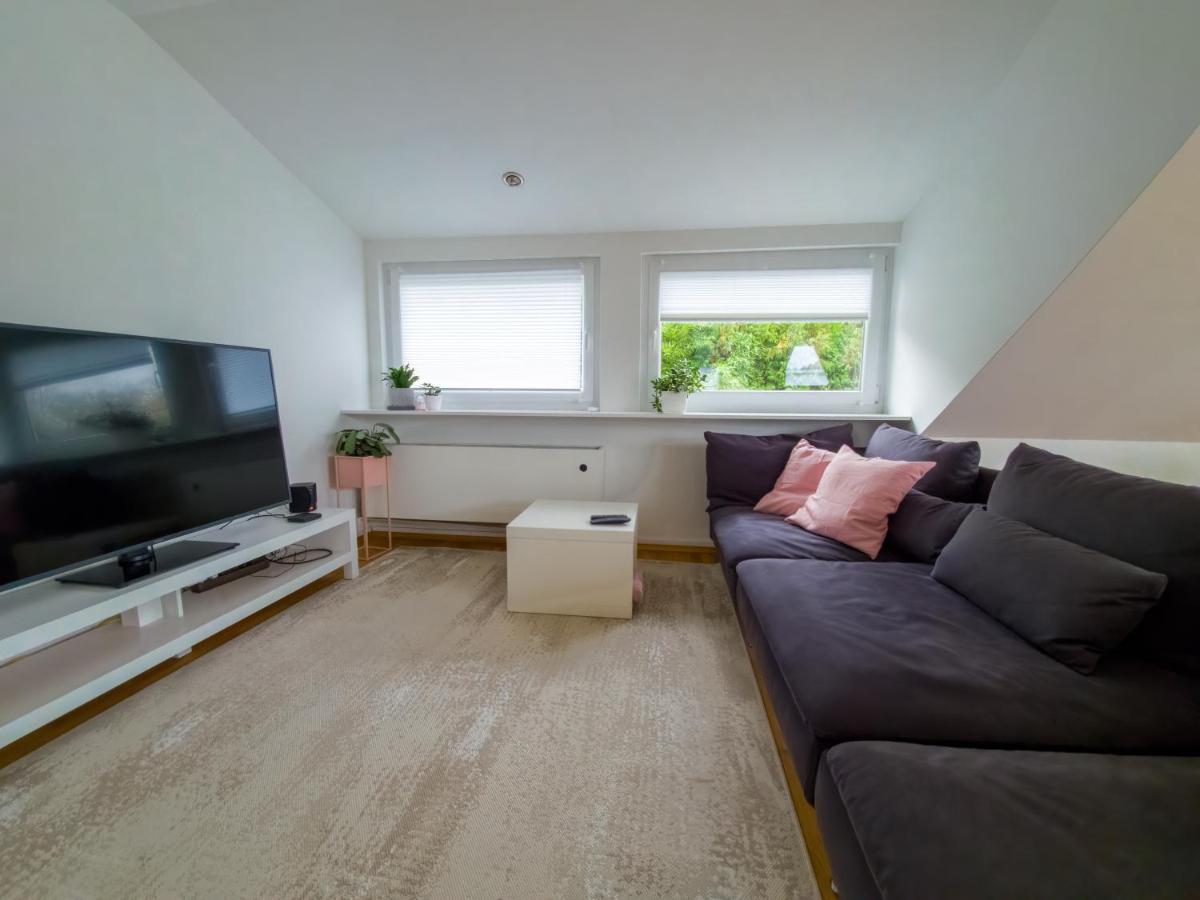 Wohnung Mit Einer Sauna Direkt Am Park Wiesbaden Esterno foto