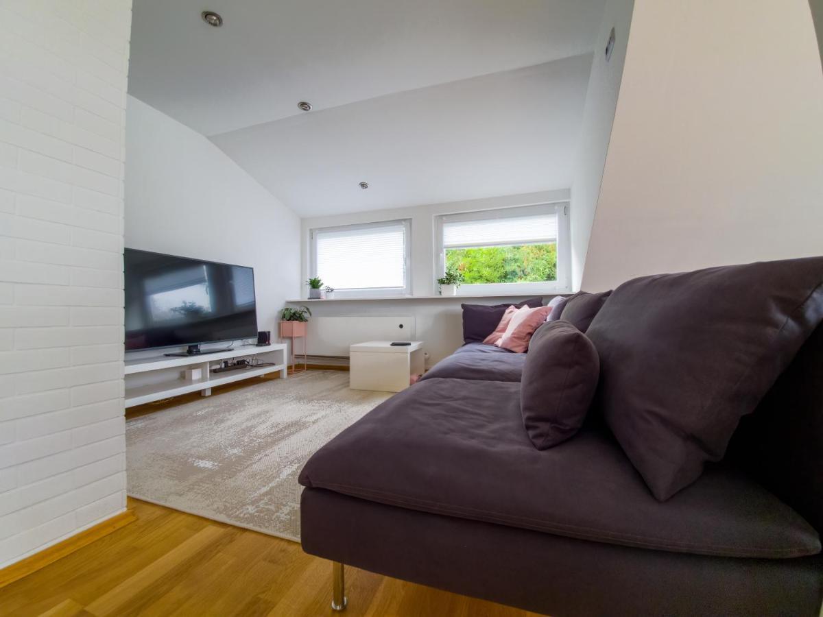 Wohnung Mit Einer Sauna Direkt Am Park Wiesbaden Esterno foto