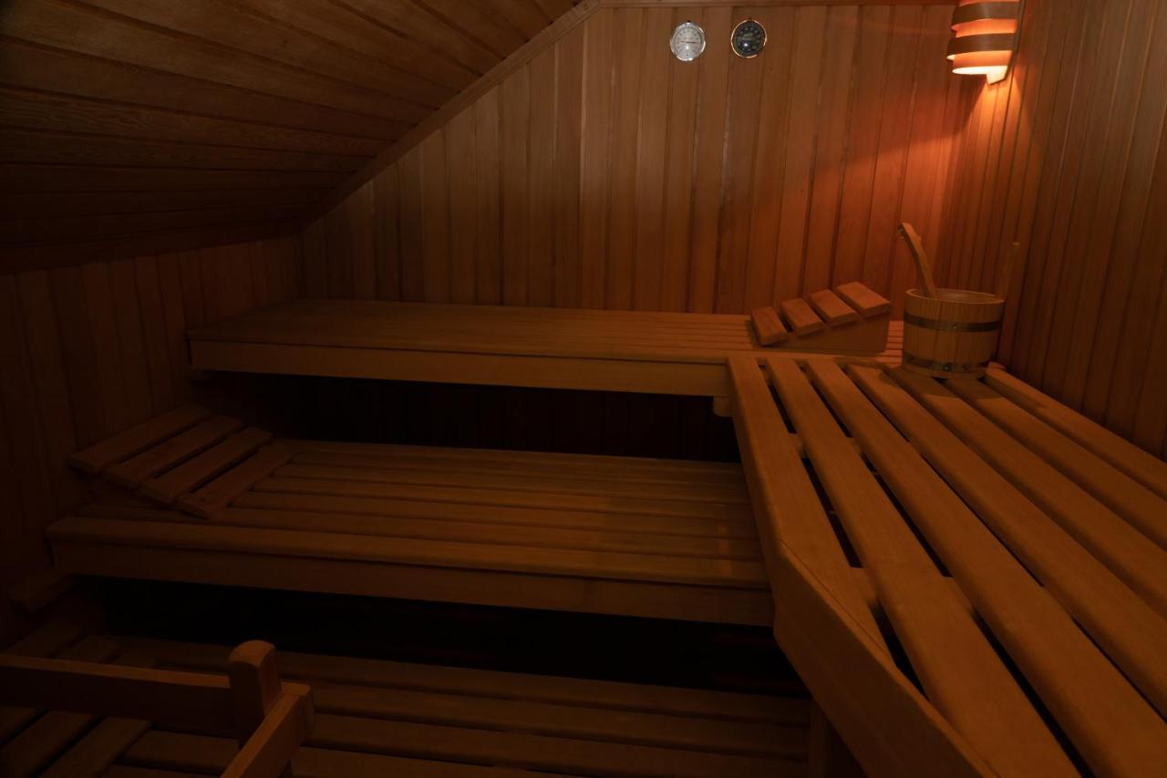Wohnung Mit Einer Sauna Direkt Am Park Wiesbaden Esterno foto