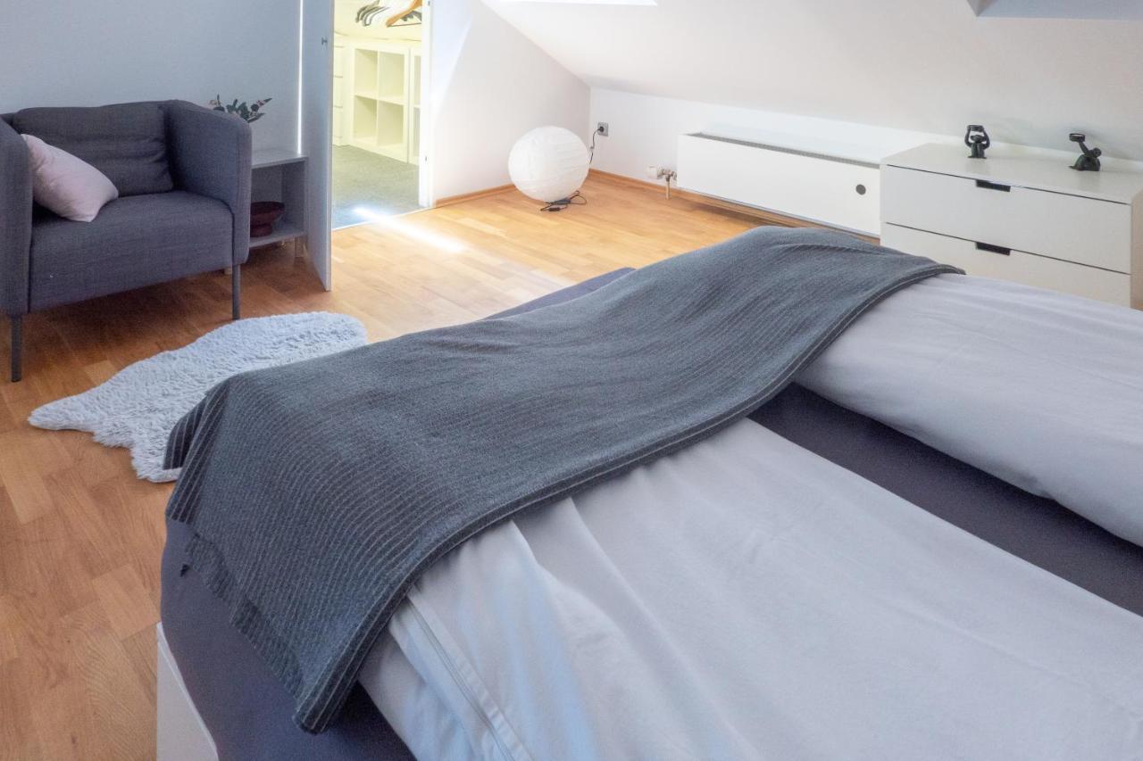 Wohnung Mit Einer Sauna Direkt Am Park Wiesbaden Esterno foto
